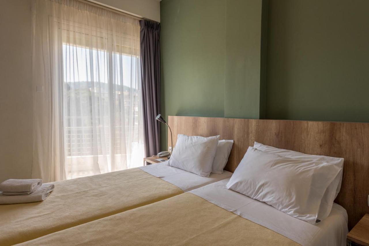 Alexios Hotel อิโออันนินา ภายนอก รูปภาพ