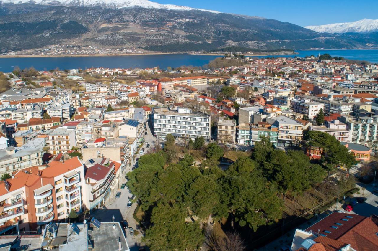 Alexios Hotel อิโออันนินา ภายนอก รูปภาพ